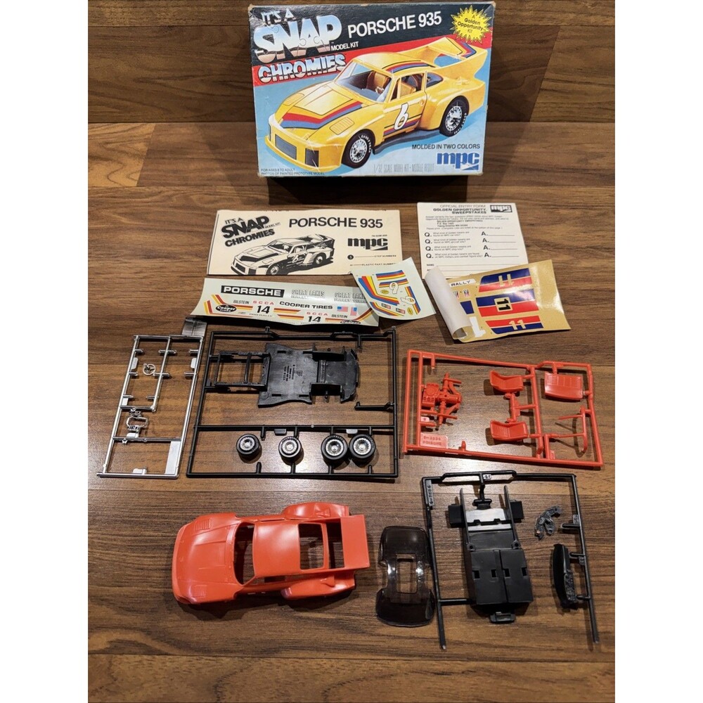 1/32 MPC PORSCHE 935 SNAP CHROMIES #6442 NEW VINTAGE PLASTIC MODEL KIT